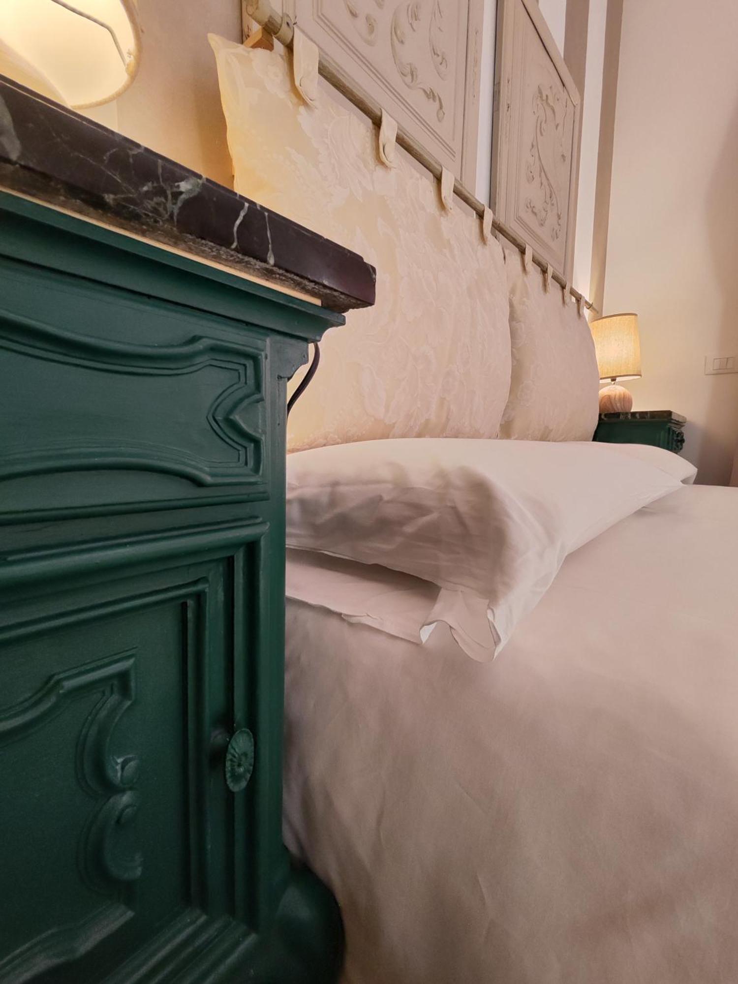 Garda Relais Antica Romelia Panzió Montichiari Kültér fotó