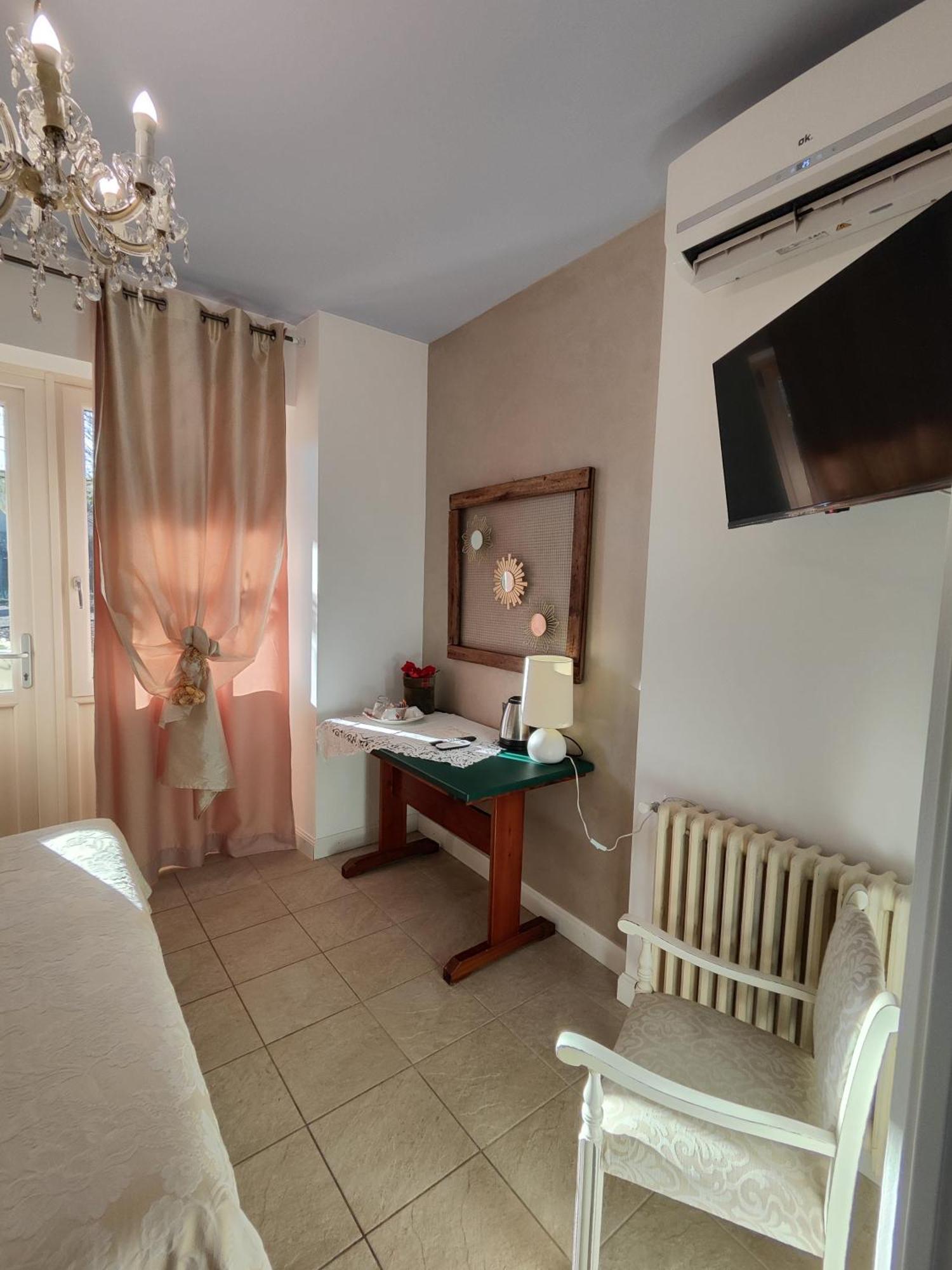 Garda Relais Antica Romelia Panzió Montichiari Kültér fotó