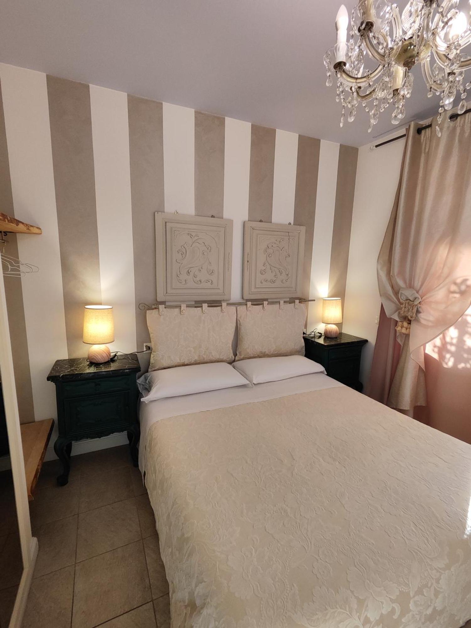 Garda Relais Antica Romelia Panzió Montichiari Kültér fotó