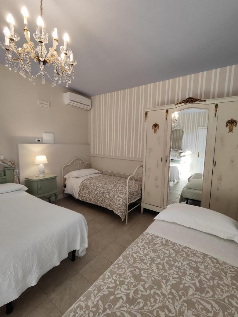 Garda Relais Antica Romelia Panzió Montichiari Kültér fotó